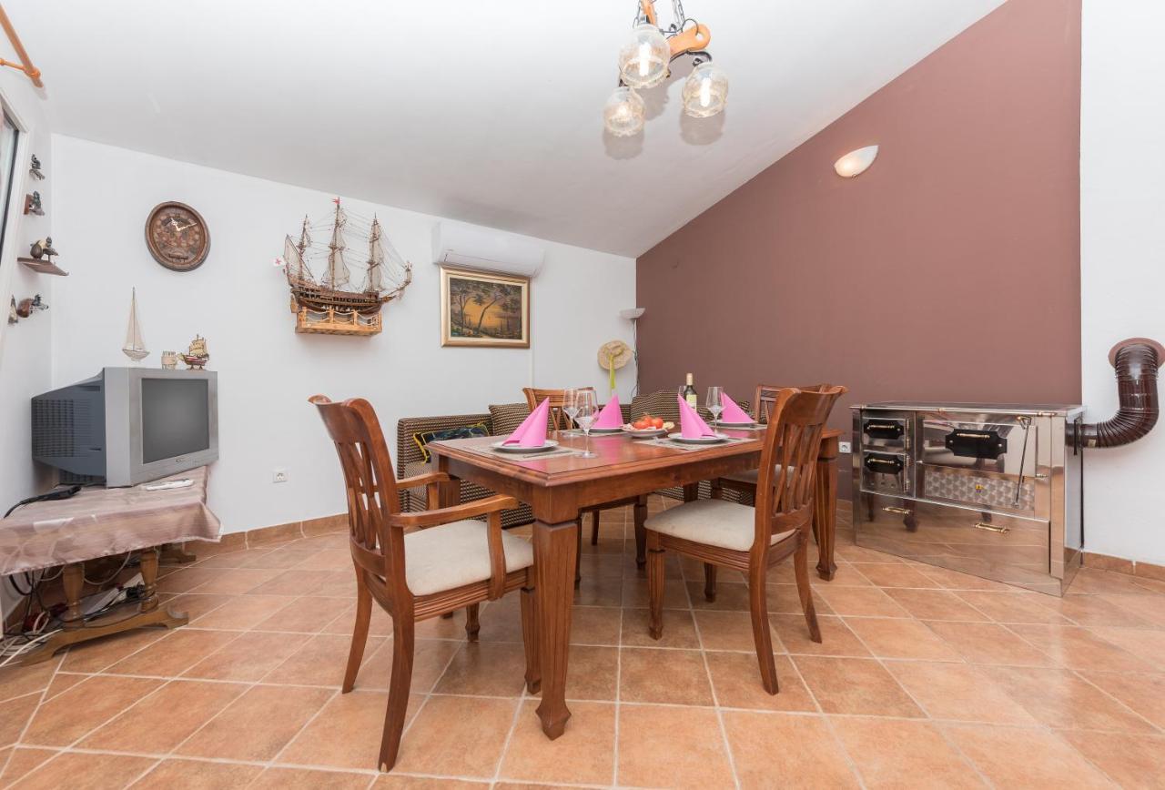 Holiday Home Frane Slivno  Ngoại thất bức ảnh